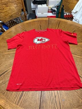 Nike Red KC Chiefs Athletic Dri-FIT Team Tee
